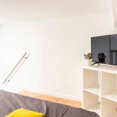 Spacious Loft Style Apartment In Berlin Willmersdorf Exteriör bild